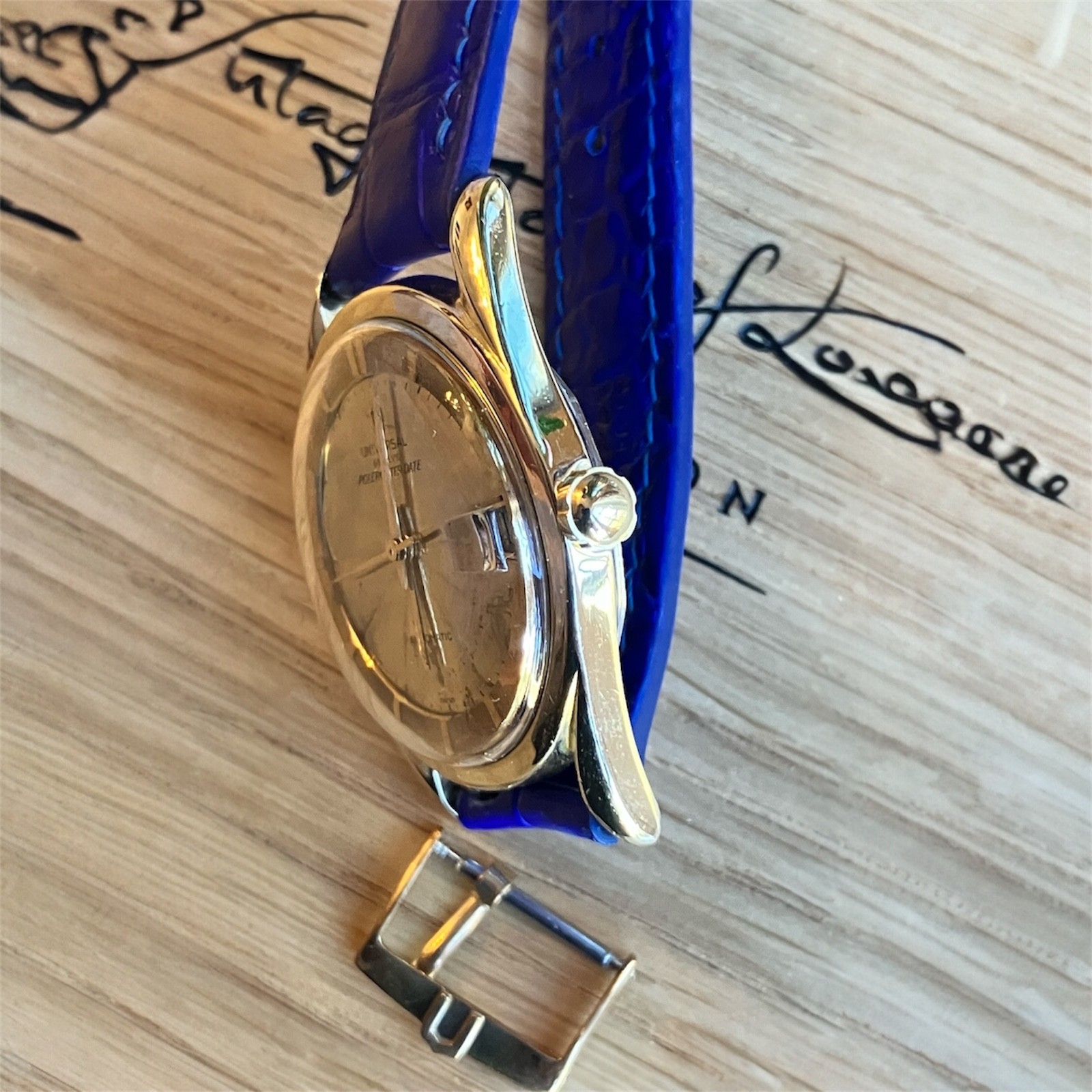 Universal Geneve, Polerouter Date, gold plated, 35mm case, Guilloche gold dial