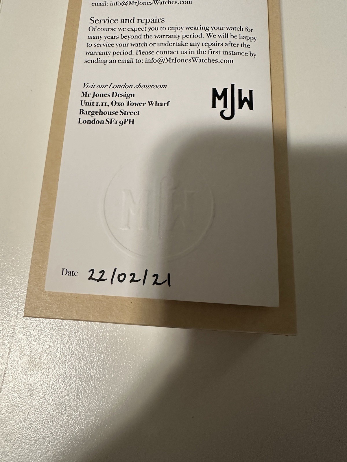 Mr Jones Watches The Average Day (Limited sale) #001/100