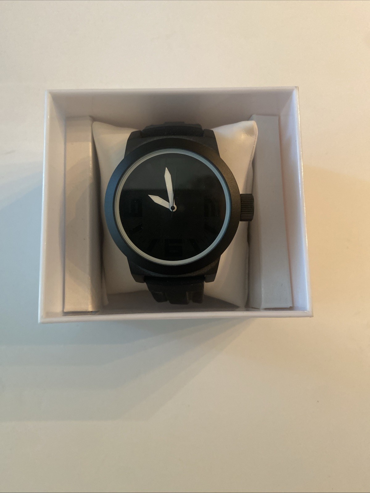 KennethCole Reaction Watch Mens BlackOnBlack W/RubberStrap NeverUsed Dead Battry