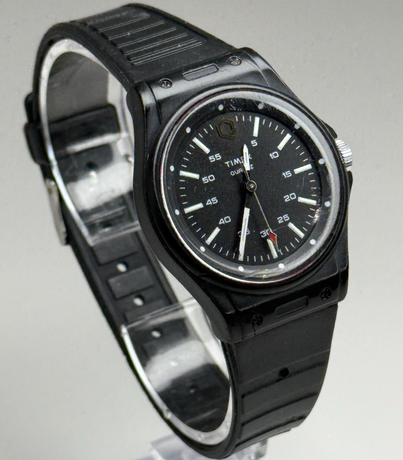 Vintage 1979 Timex Black Max Sport Quartz M Cell Wrist Watch 33mm Philippines