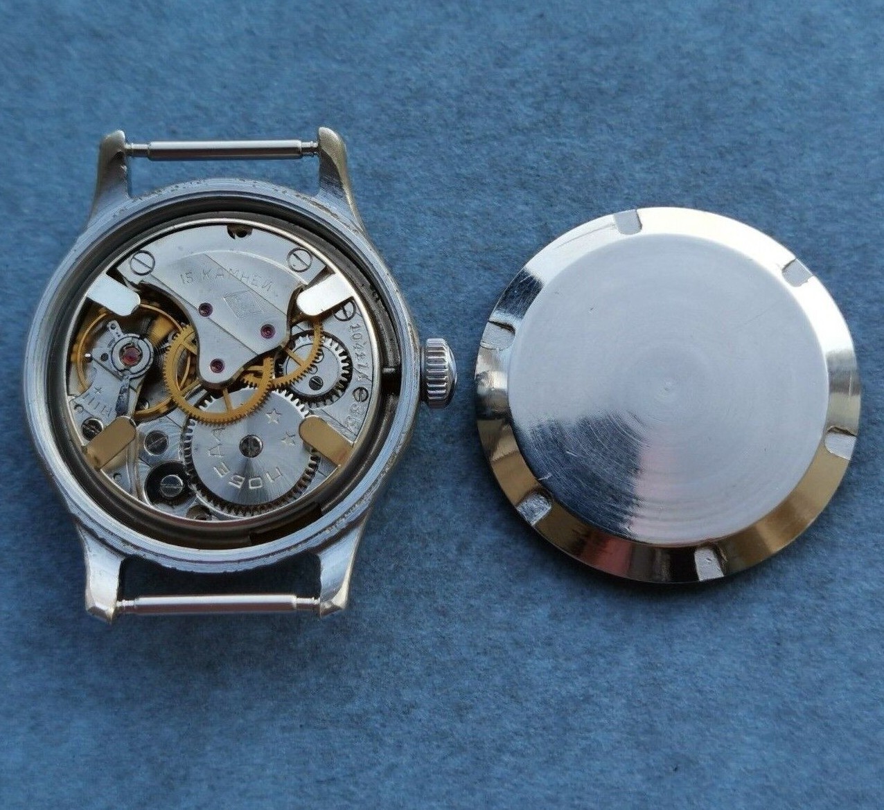 Very Rare Soviet Watch POBEDA Screwback Case m.1MChZ 15 jew.SERVICED USSR 1954