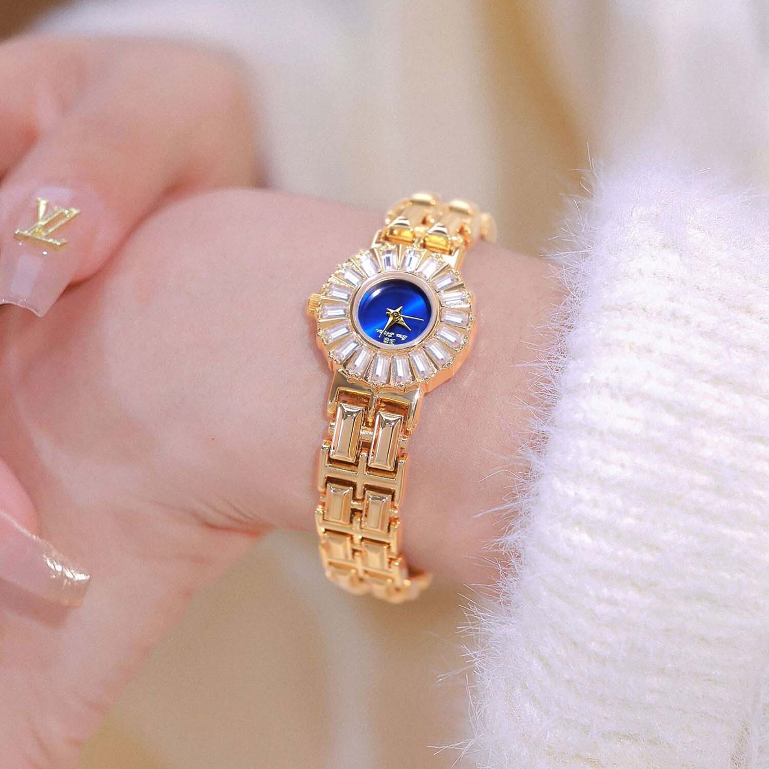 Luxury Women Watch Zircon Flower Face Golden Stylish Women’s Quartz Wrist Watch