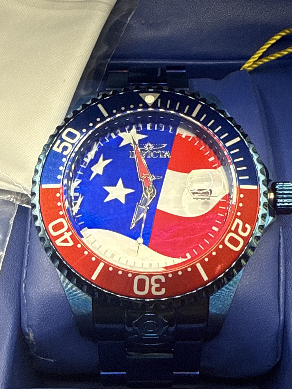 Invicta Pro Diver Auto Men’s 27964 American Flag Dial Limited Watch 537/1776