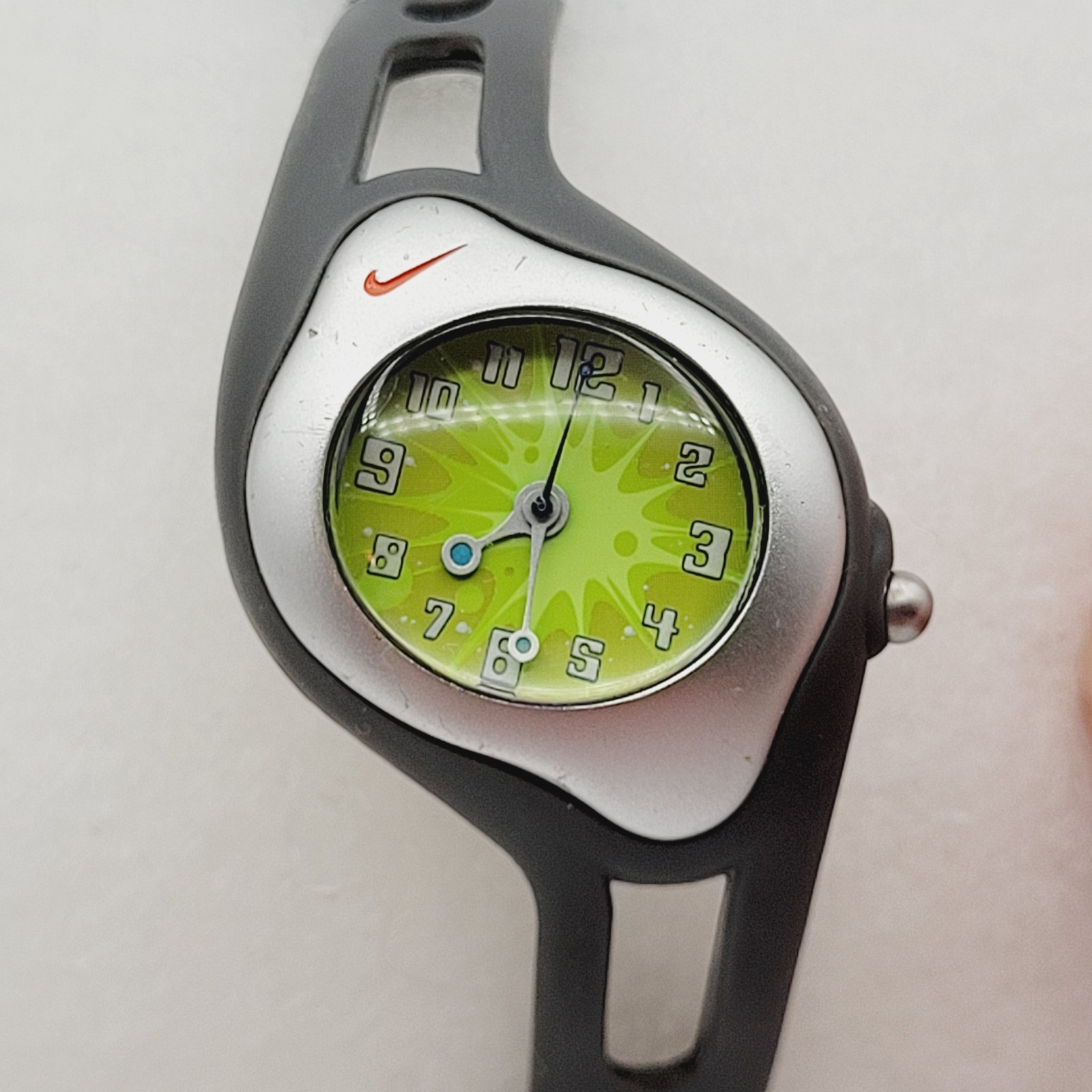 Vintage Nike Triax Sweeper Watch WK0004 Gray Silicone Band Lime Green Face Works