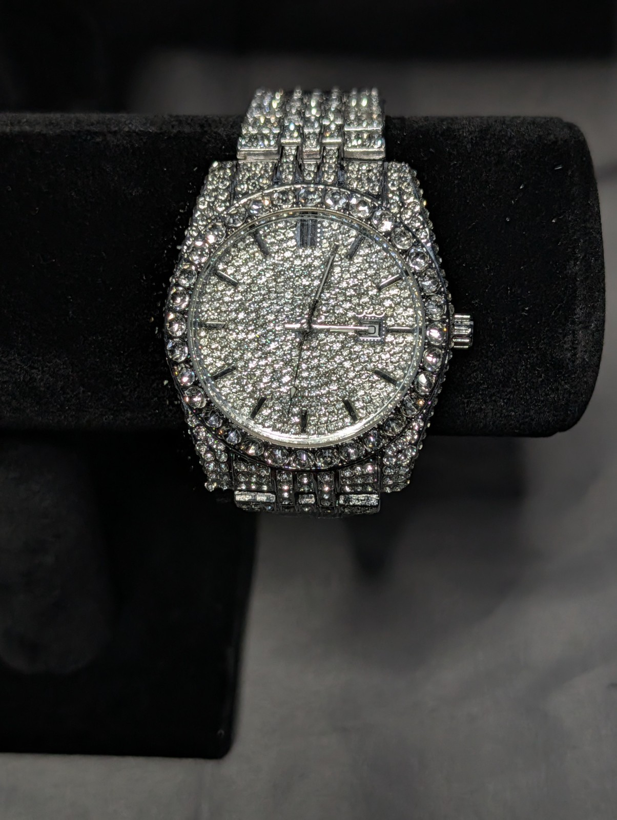 Silver Round AJ Luxury VVS Diamond Accent Date Indicator Roman Numerals Bra…