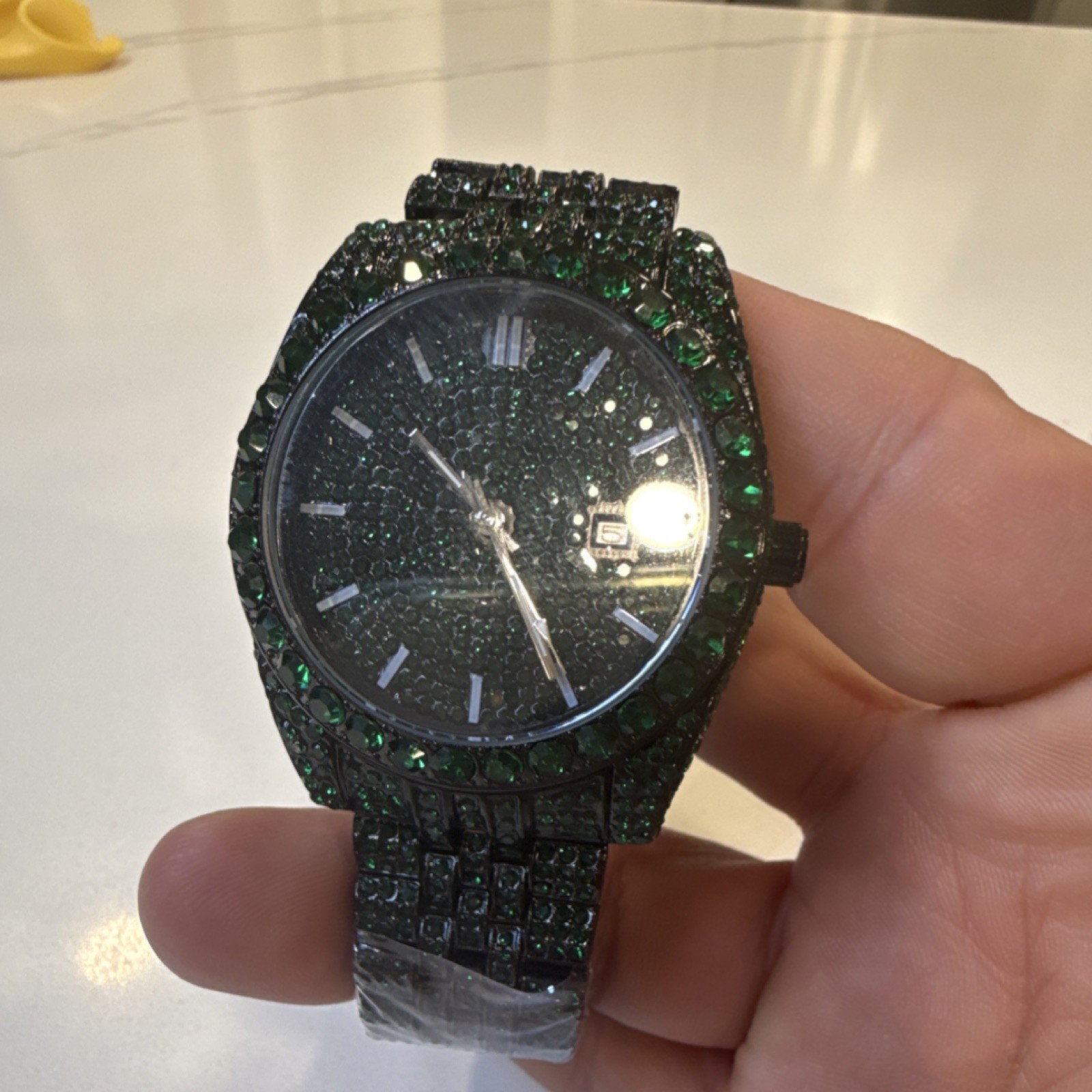 Luxury Men’s Wristwatch Green Diamond Pattern Dial Metal Bracelet Date Indicator