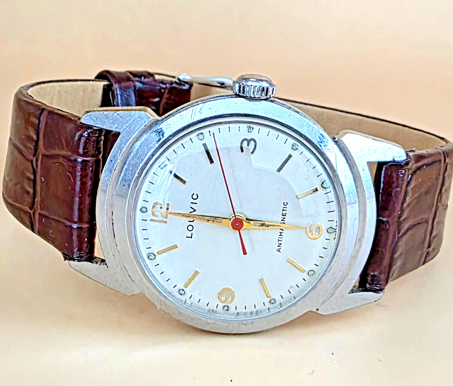 LOUVIC Rare Vintage 31mm 1950s Mechanical Swiss 7 Jewel S/S Red Second Hand Mens