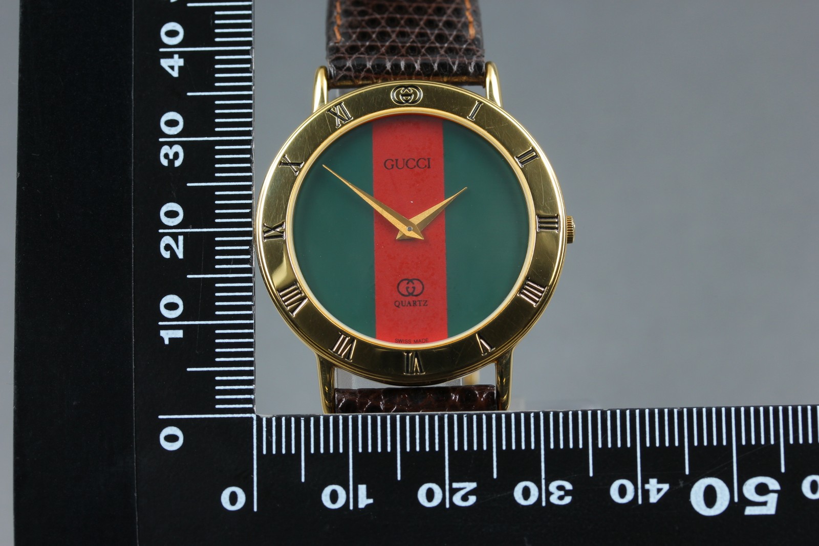 [MINT w/Case] Vintage Gucci 3000M 33mm Sherry Line Gold Round Quartz Men’s Watch