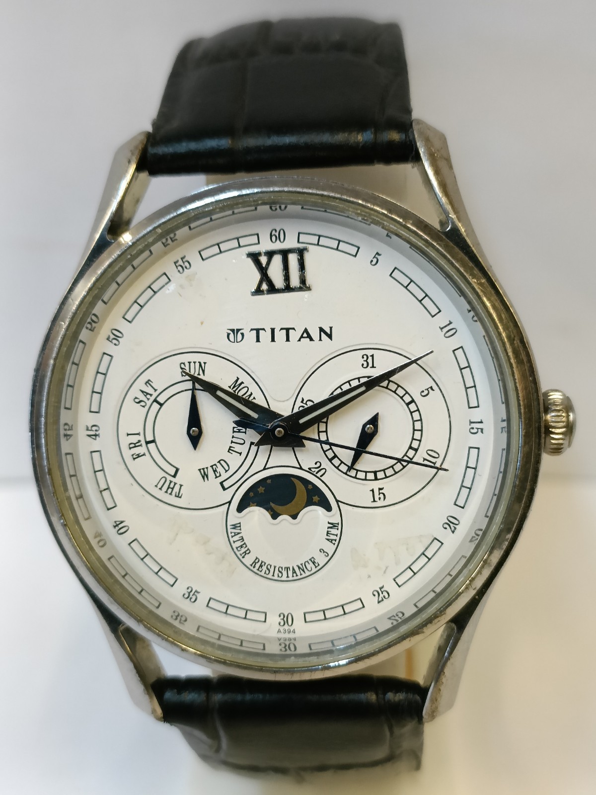 TITAN MULTIFUNCTION MOON-PHASE QUARTZ PATINA WHITE DIAL 1487SAB INDIA MEN’S