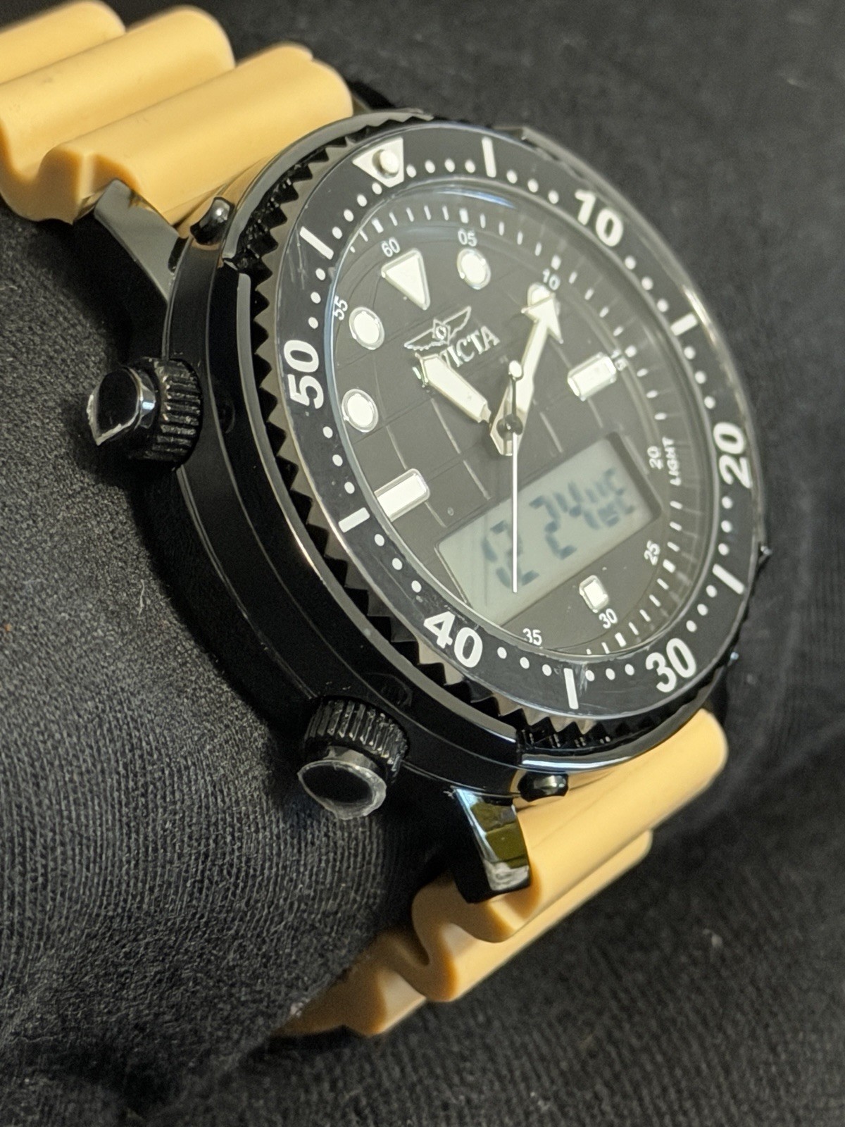 Invicta Pro Diver Digiquartz Mens Watch 46.5mm Blk Case/Brown Silicone Strap NEW