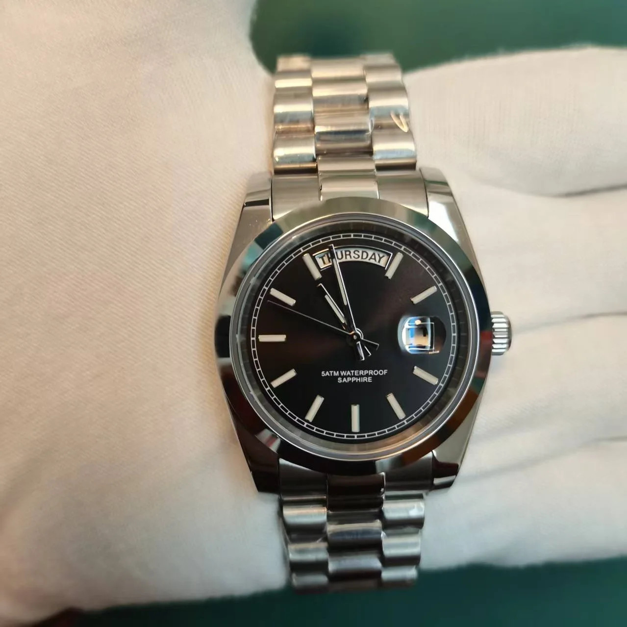 Men’s 36mm Sapphire Crystal Watch Stainless Steel Quartz 50M Waterproof