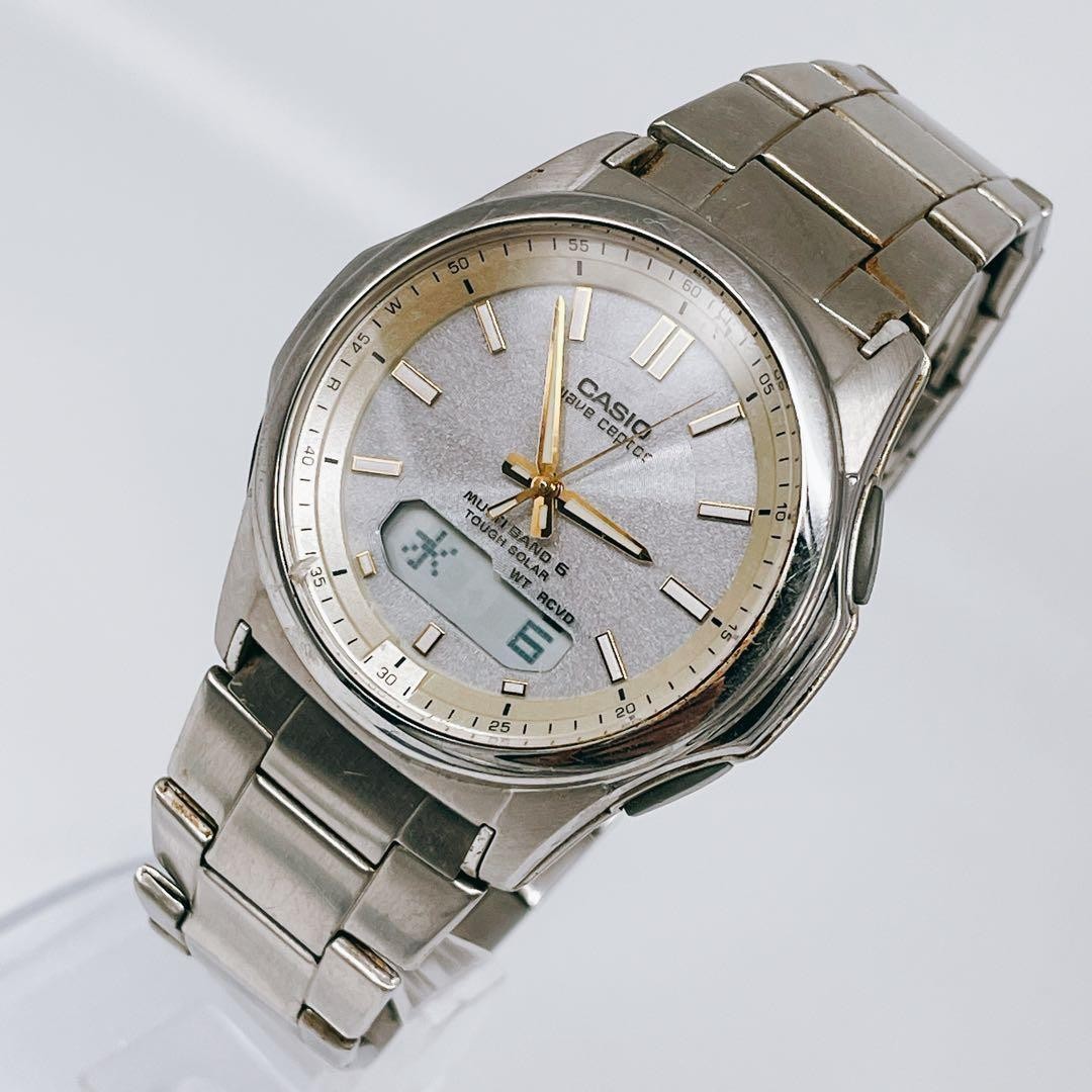 Working Casio Wave Ceptor men’s analog-digital vintage watch.