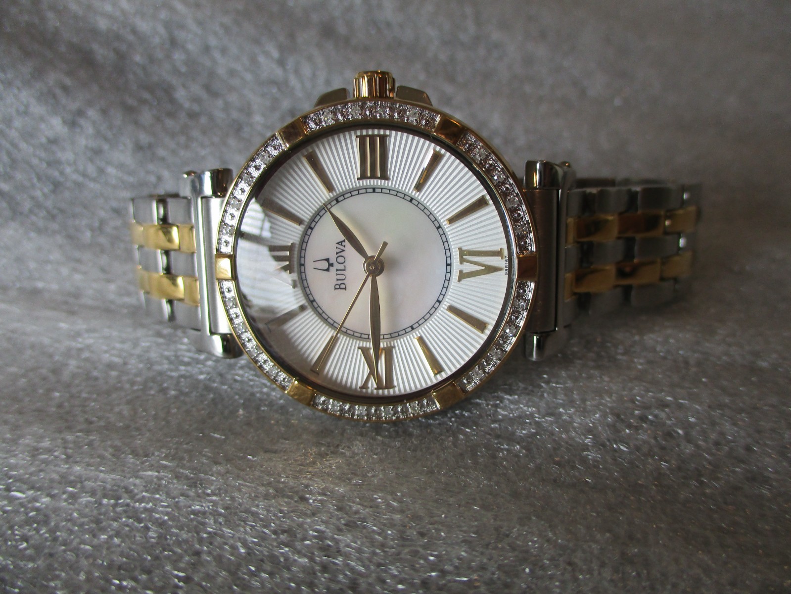 BULOVA LADIES DIAMOND BEZEL & MOP DIAL WATCH 2 TONE STAINLESS C637585 – NEW BATT