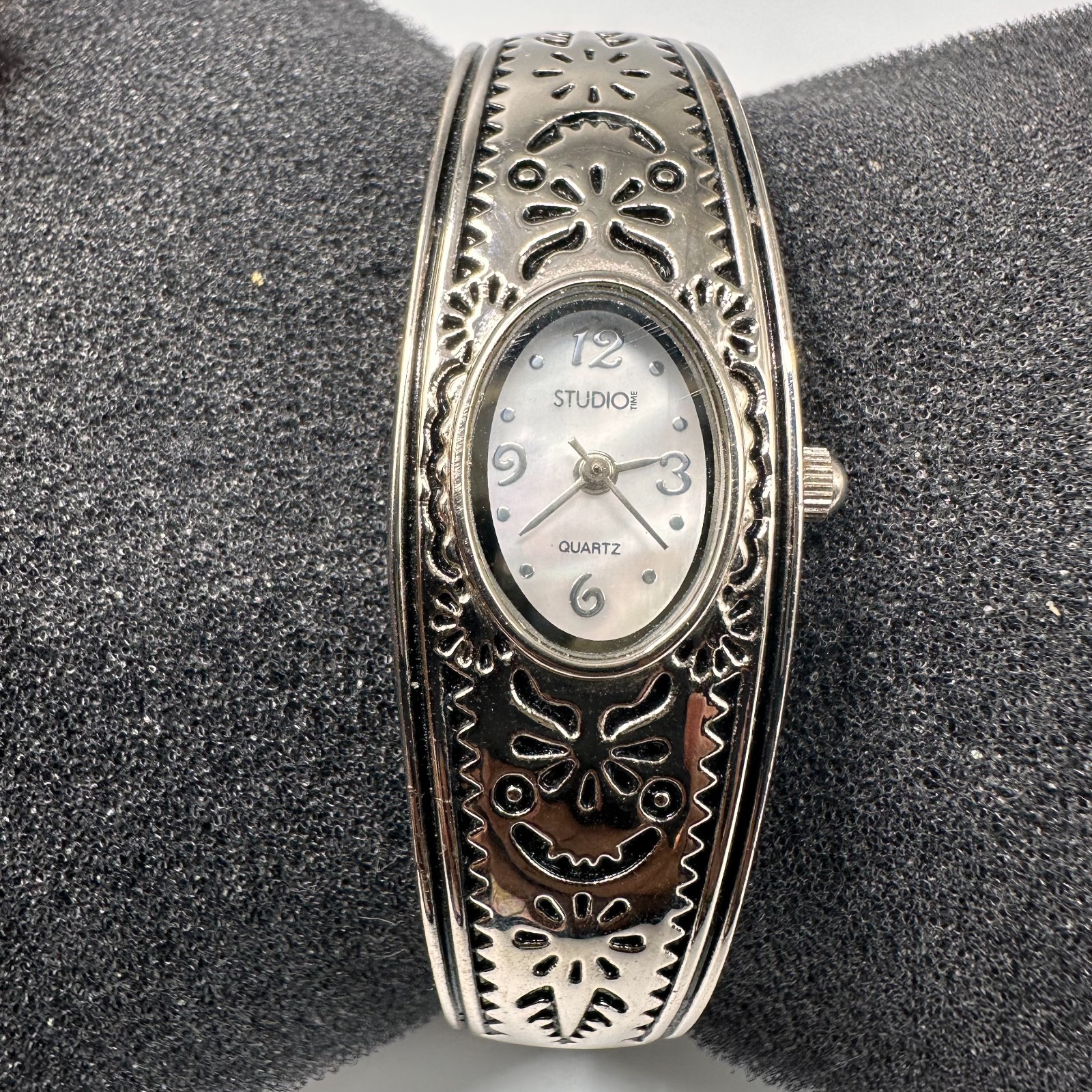 Studio Time Watch Women Silver Tone Etched Filigree Band New Battery 6.75″