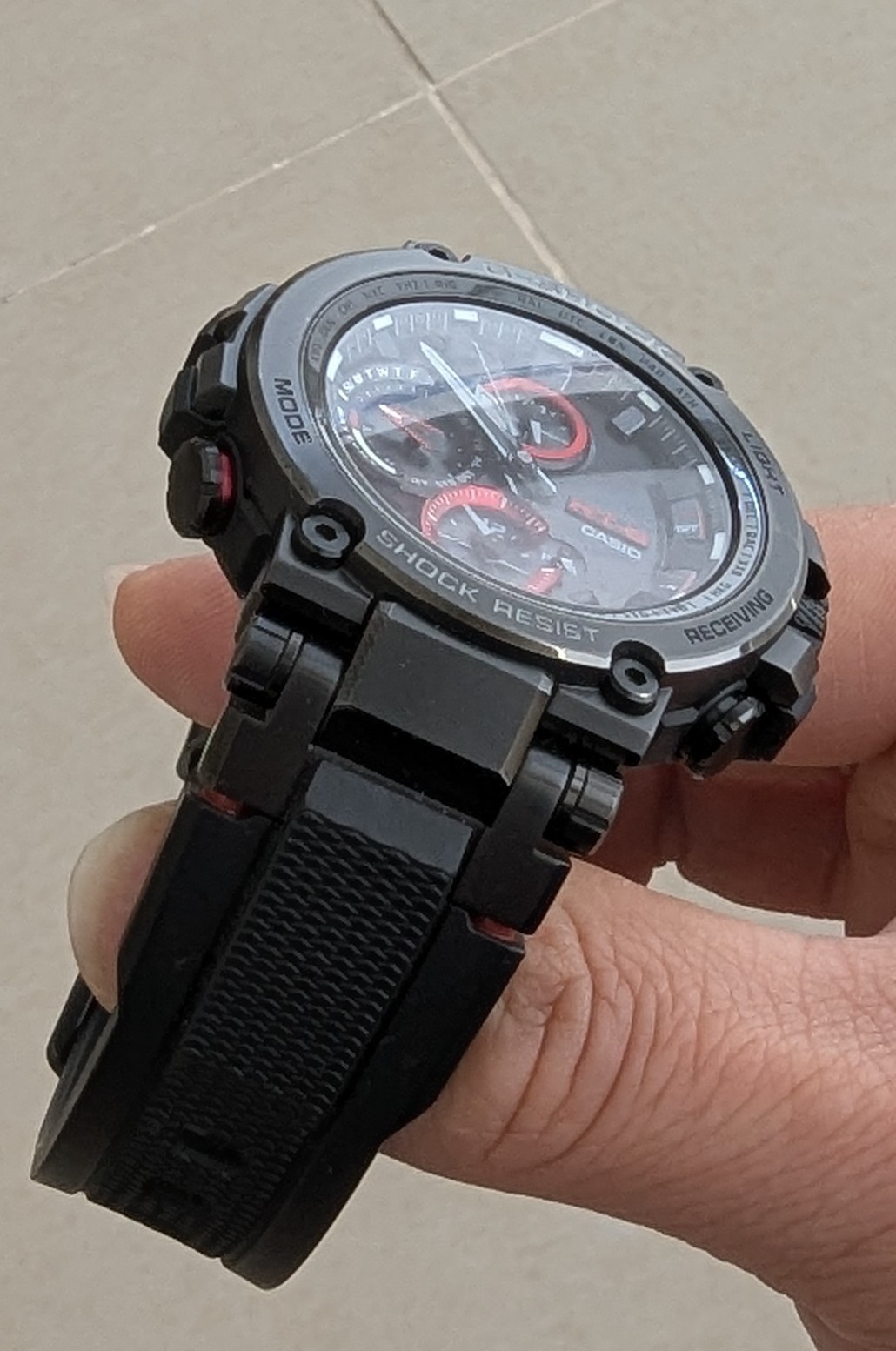 Casio G-Shock Resin Strap Black Dial Solar Sports 200M MTG-B1000B-1A Men’s Watch