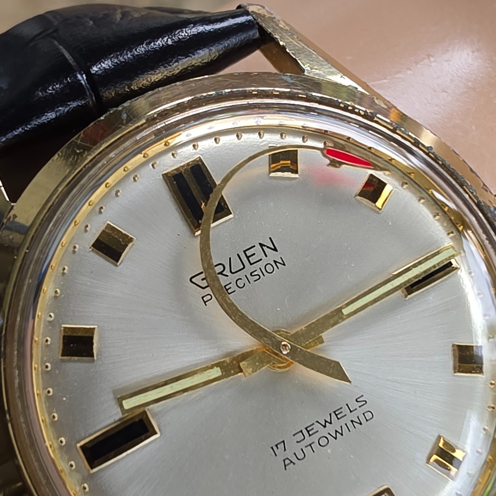 Vintage GRUEN men’s automatic watch Date Rocket second hand swiss 1960s