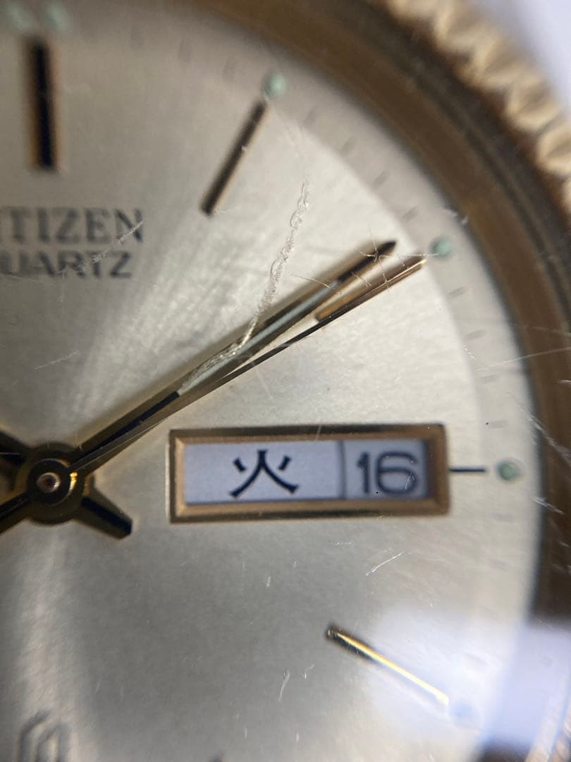 CITIZEN QUARTZ 6100-K09311 Gold Silver