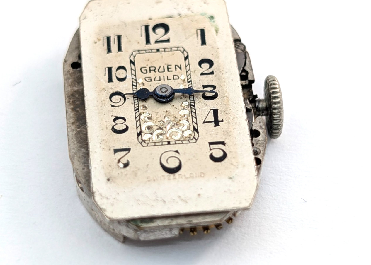 Antique GRUEN GUILD 835B 15j Art Deco Ladies 15mm Watch Movement PARTS or REPAIR