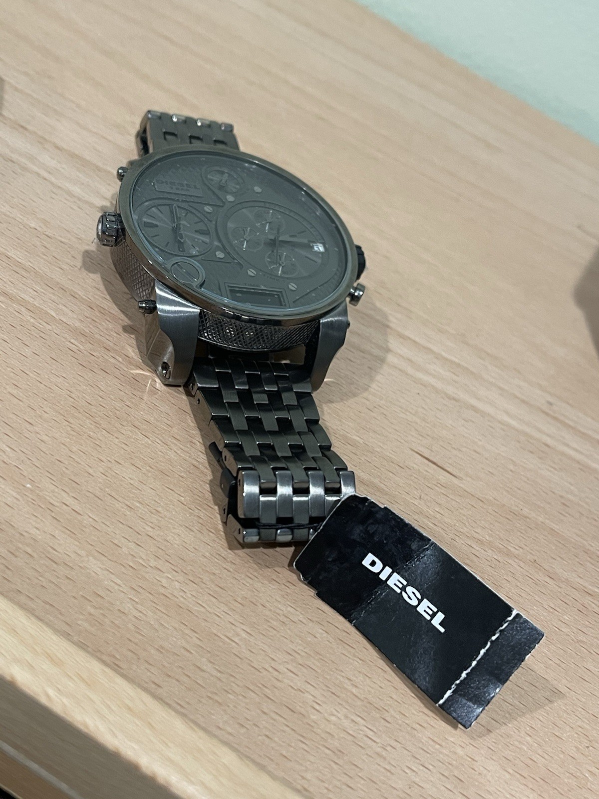 Diesel Mr Daddy Oversized Chronograph Watch DZ7247 3 Bar Gun Metal New Batteries