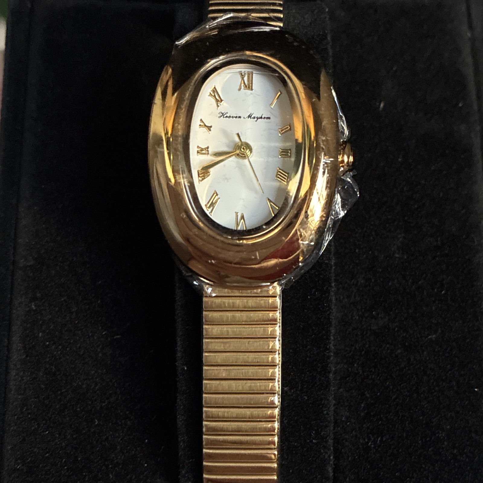 Heaven Mayhem Women’s Oval Dress Watch White Roman Dial Quartz Gold Bracelet. Th