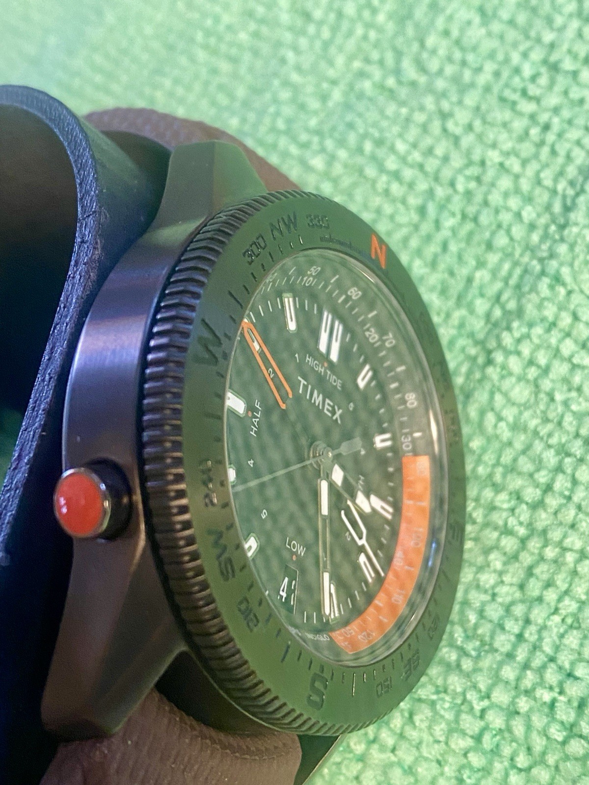 Timex tide temp compass watch. TW2V03900. New/Box/papers😎 Free Silicone Band.