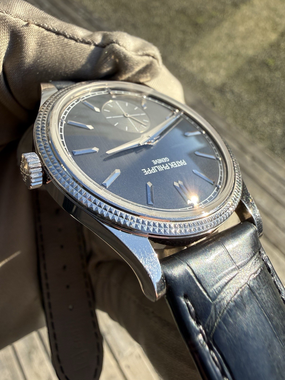2022 Patek Philippe Calatrava 18K White Gold 39mm Grey Anthracite Dial 6119G B&P
