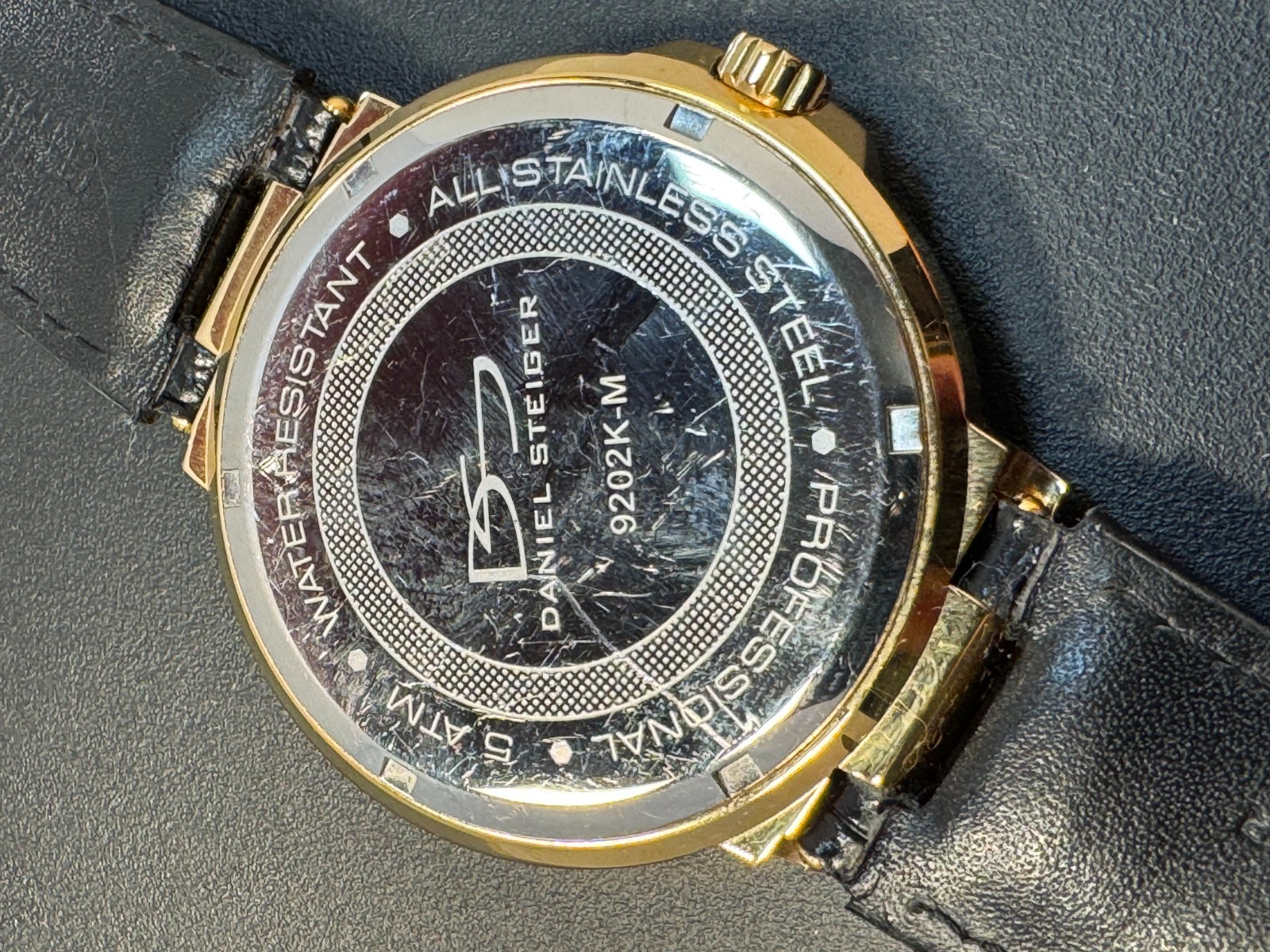 Daniel Steiger Professional Two-Tone Black Bezel Carbon Fiber Dial Watch 9202K-M