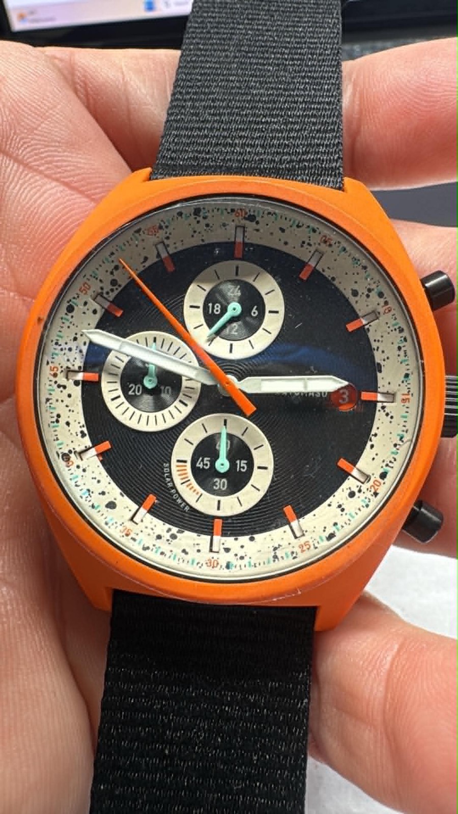 Mens NEW 44MM Detomaso Solar Power Resin watch Chrono D17-04 B2309 watch (A40)