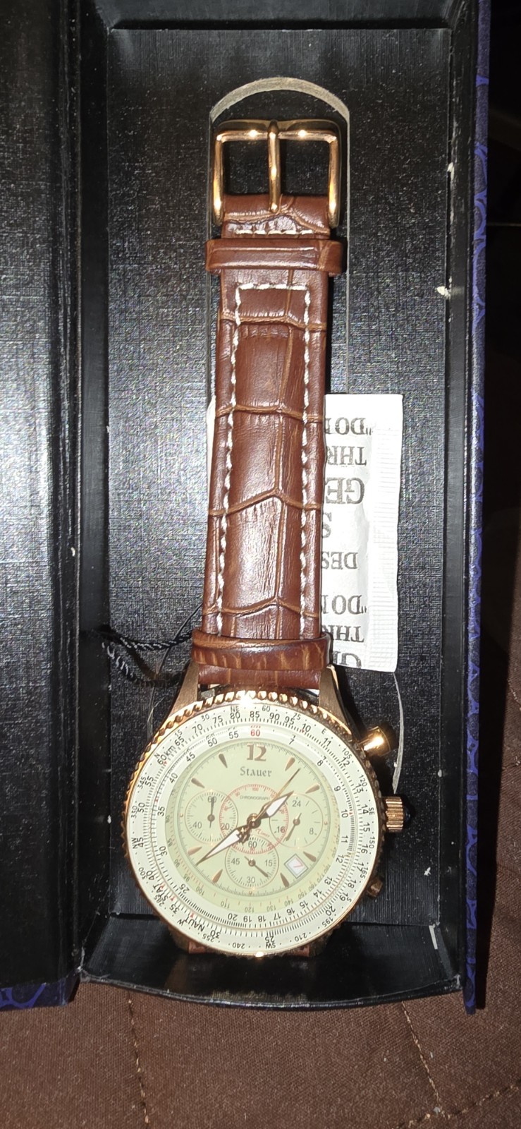 Stauer Men’s Quartz Chronograph Watch Gold Tone 40mm Beige Dial Date w/ Box