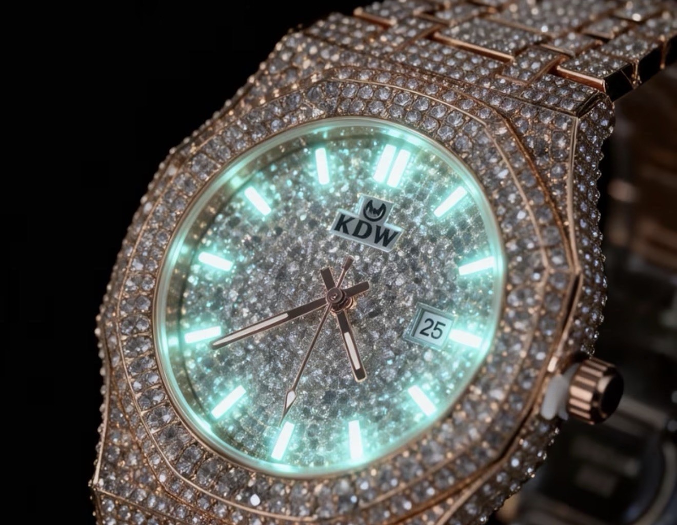 Bustdown”ICED” Out Luxury Wristwatch Diamond Pattern Gold Silver Movement Italy”
