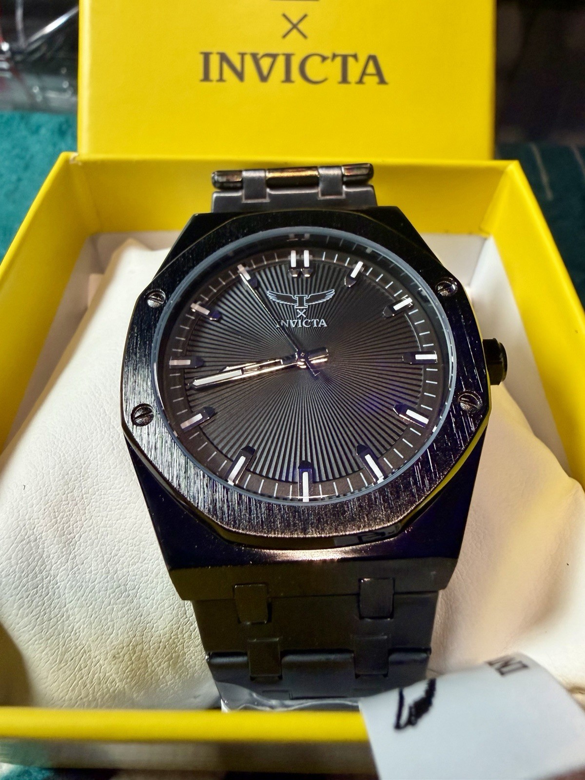 Invicta Men’s Octagon Black Sunburst Dial blacked out bracelet! HOT 🔥🔥🔥