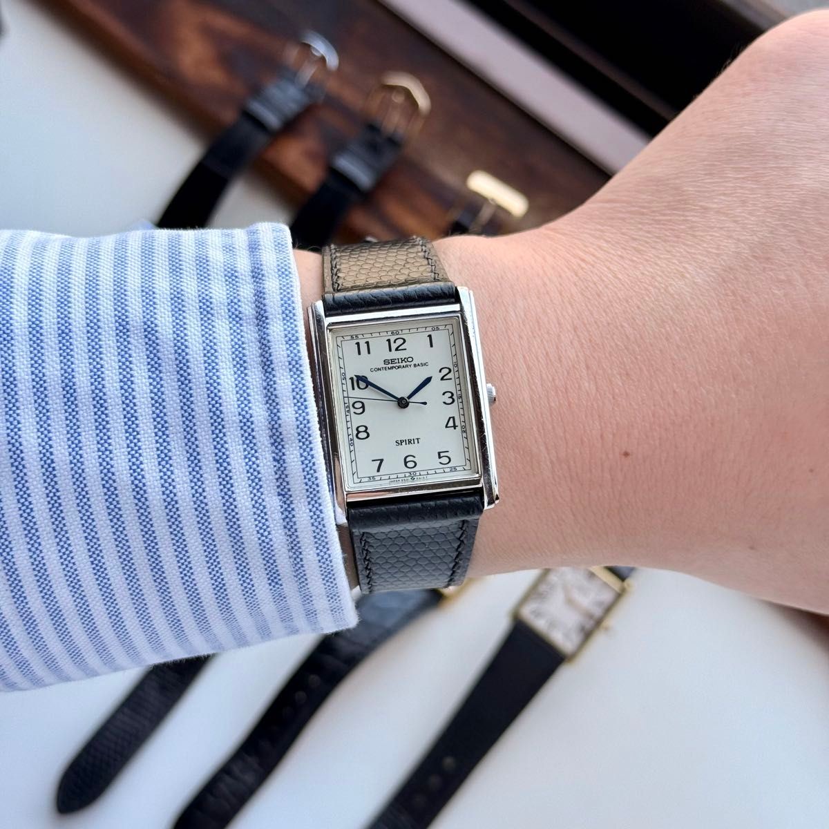 [B1P] Seiko 5S21 5A00 Ivory Dial Sweep Second Movement Vintage Watch [t9n]