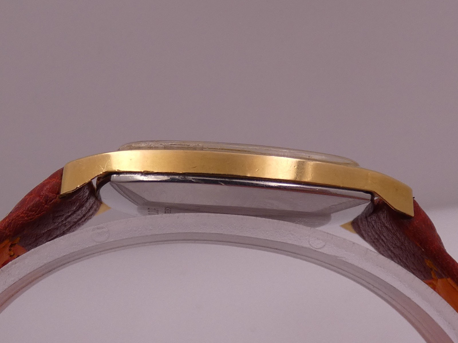 BULOVA LONGCHAMP BARREL VINTAGE ’70s RADICA DIAL 18KT G.F. MANUAL 7630 WATCH