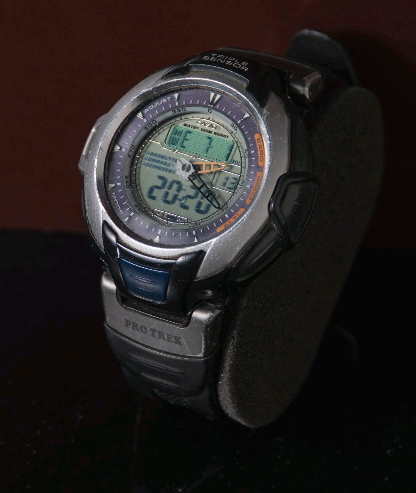 Casio Pro Trek PRG-60 Solar Power Triple Sensor Watch Good Battery Fully working