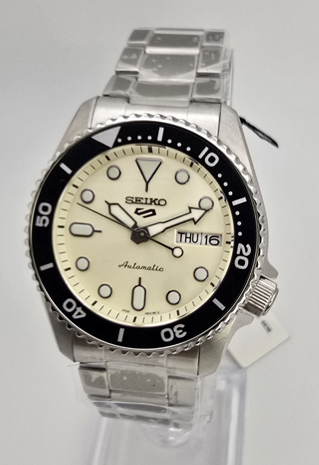 Seiko 5 Sports SRPK31K1 Mid-Size Ivory Dial Automatic 38mm Watch