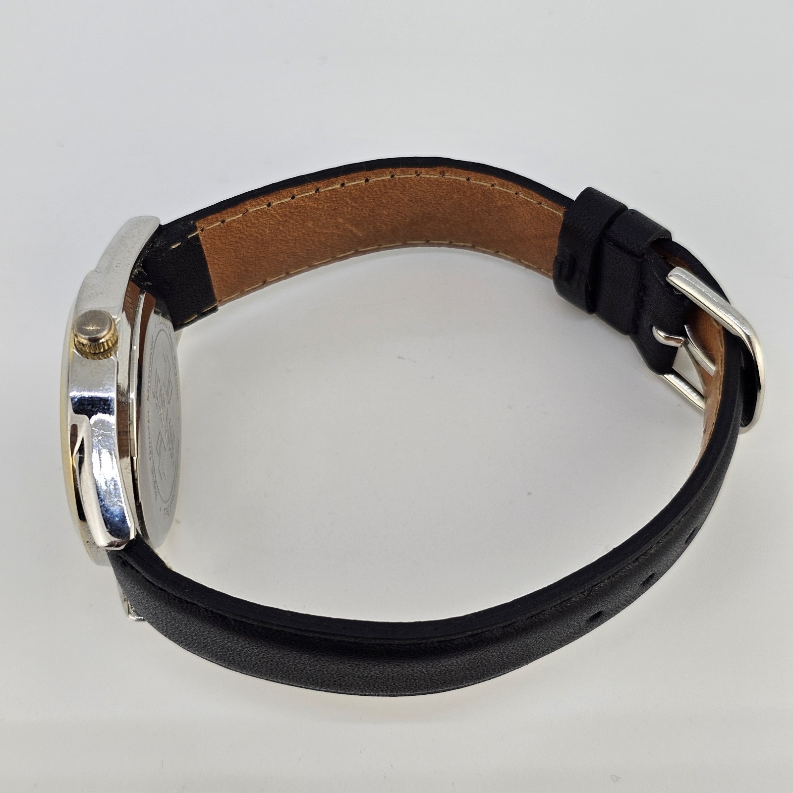 34MM Women Watch Mineral Crystal Cream Dial NEW Black Leather Bands NEW Battery