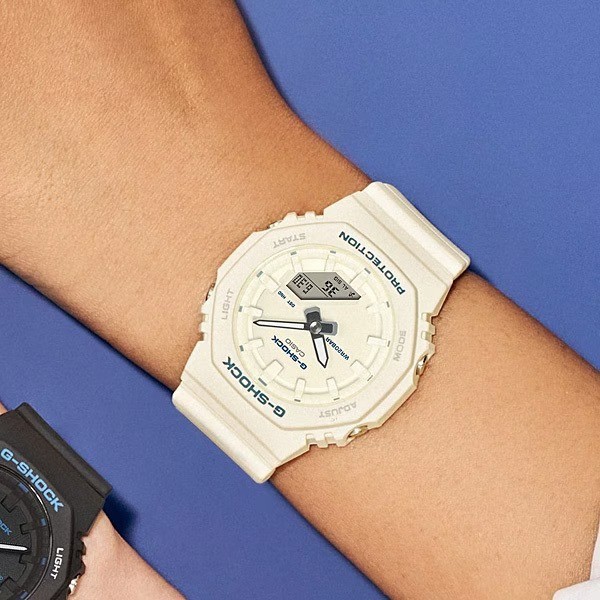 Casio G-SHOCK GMA-P2100BA-7AJF White Bluetooth Mini CasiOak Watch