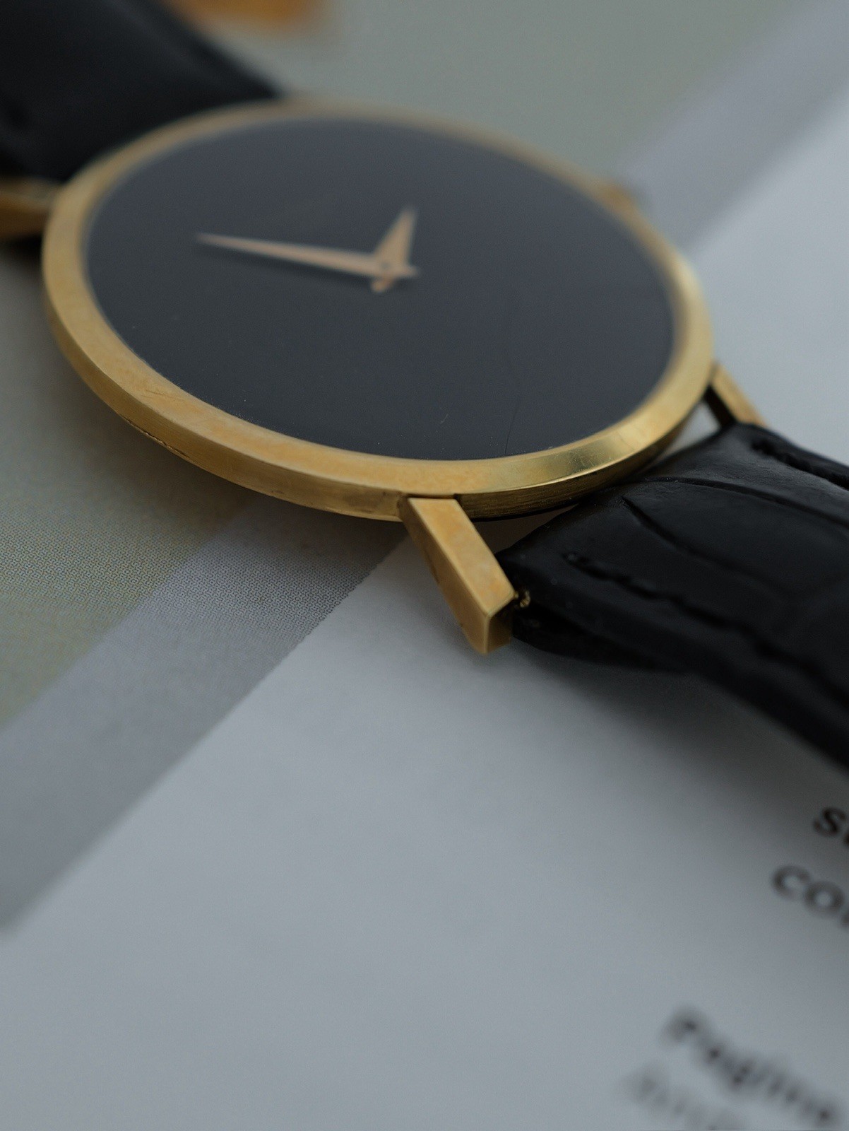 Patek Philippe Calatrava Reg.3512 Case Gold 18K Black Onix Dial With Crack