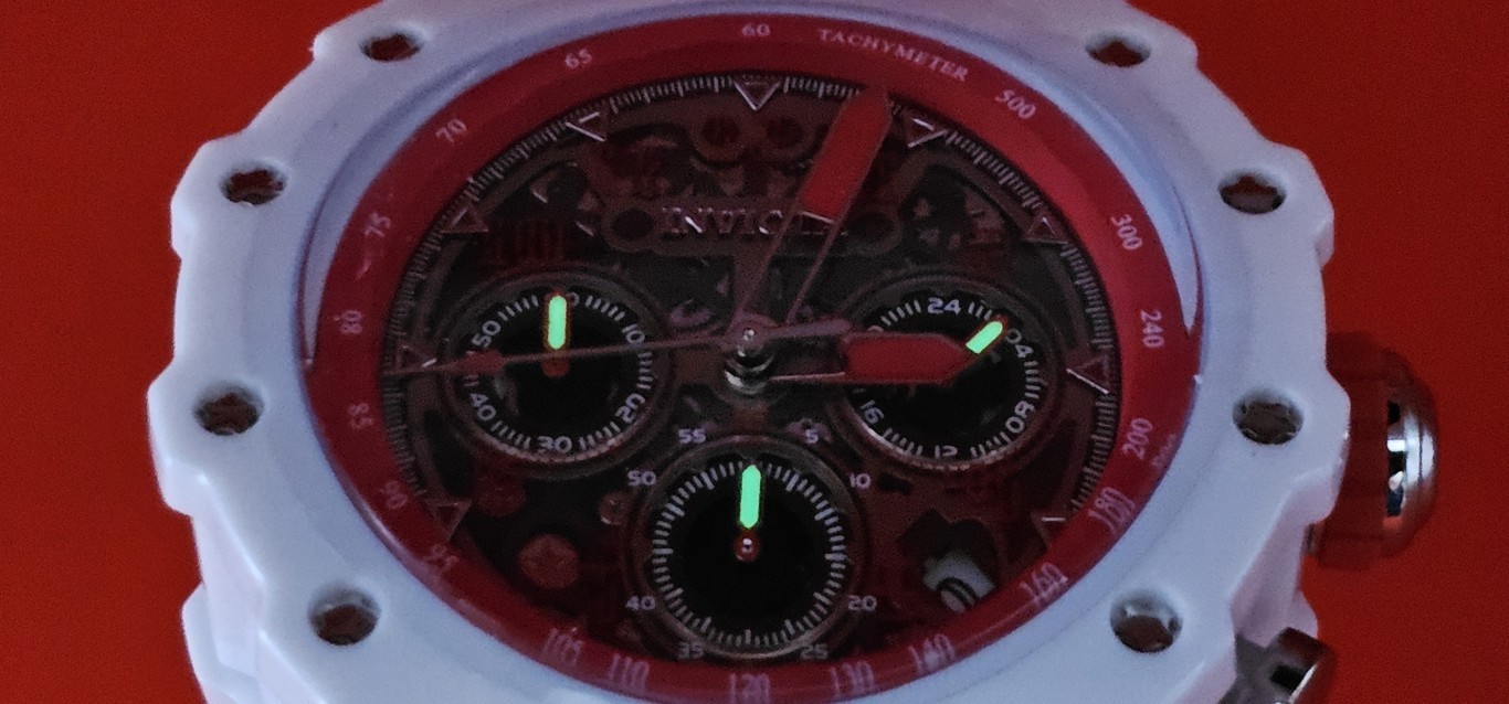 69660 – Invicta Racing Vaulthan Men’s Watch – 44mm, White (69660)