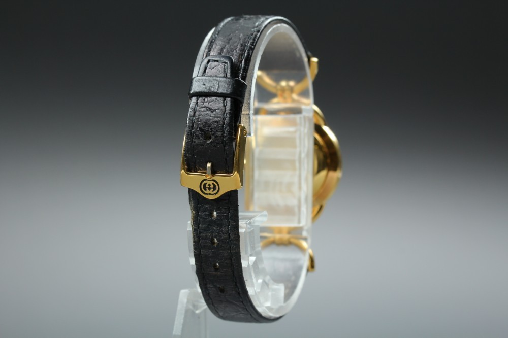Near MINT GUCCI 6000.2.L Black Dial Gold GP Horsebit Quartz 23mm Ladies Watch