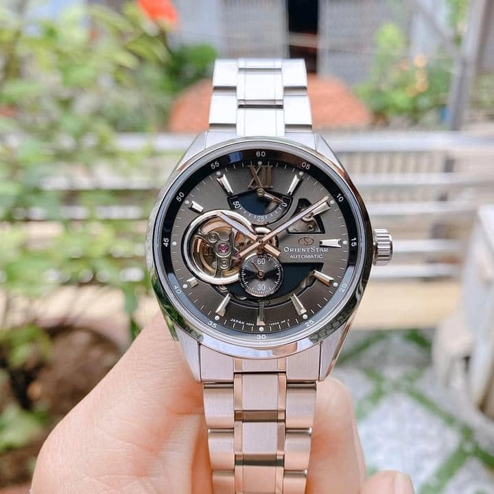 Orient Star Automatic Sapphire Crystal Gray Dial Men’s Watch RE-AV0004N