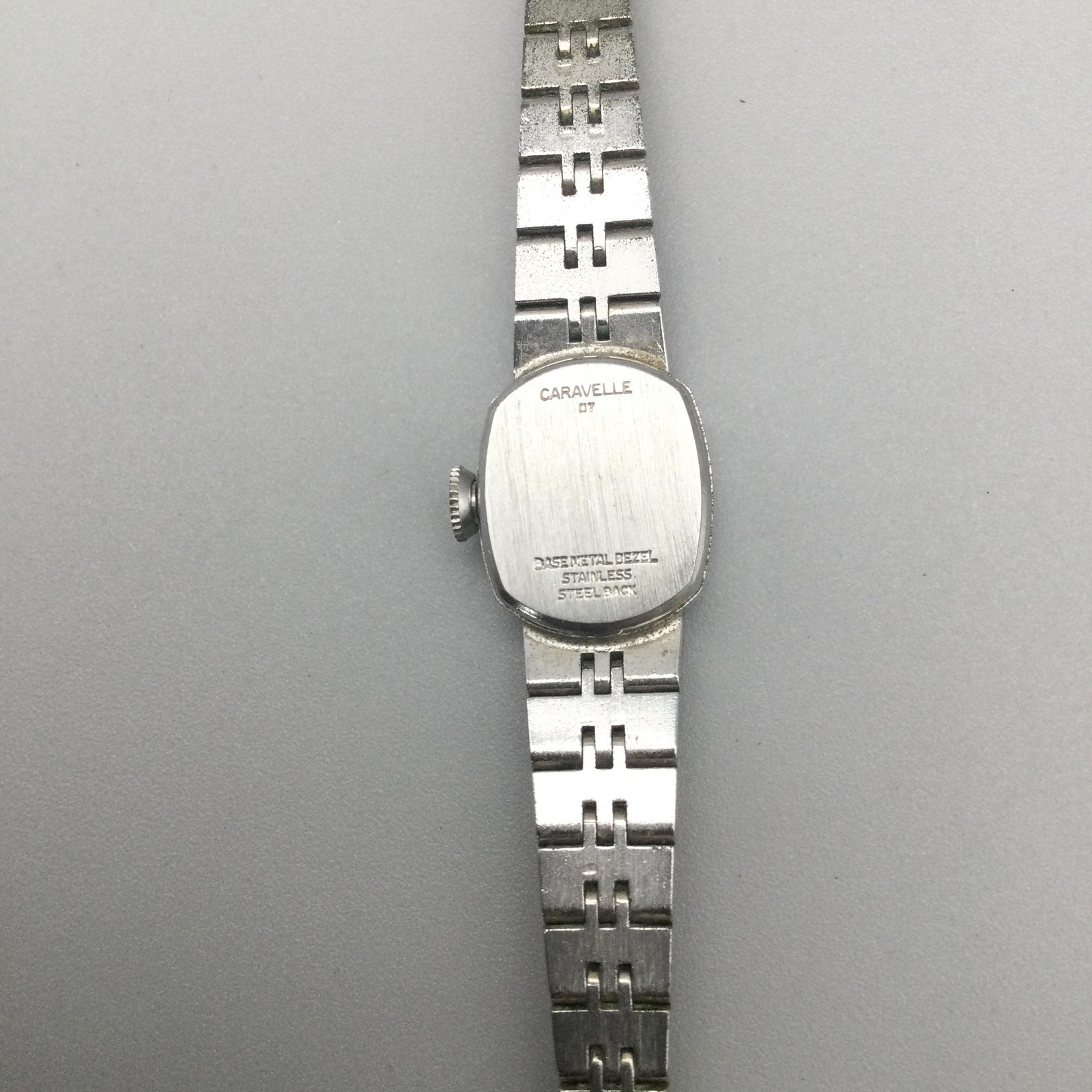 Vintage Caravelle Womens Watch 14mm White Dial Silver Tone Manual Wind 6.5″