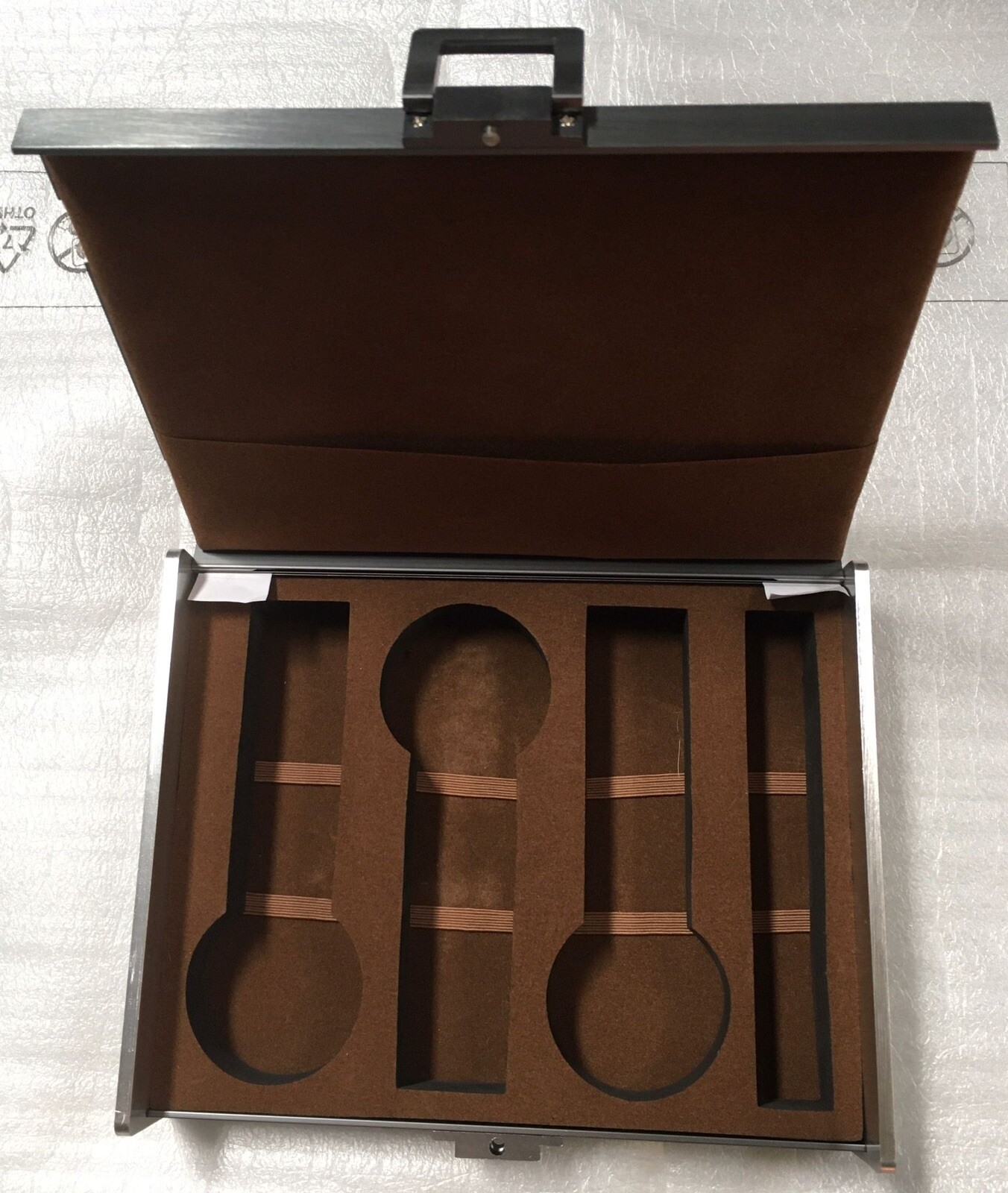 New STORE DISPLAY Zelos COMET 39MM NASA EDITION – DEALER & WARRANTY