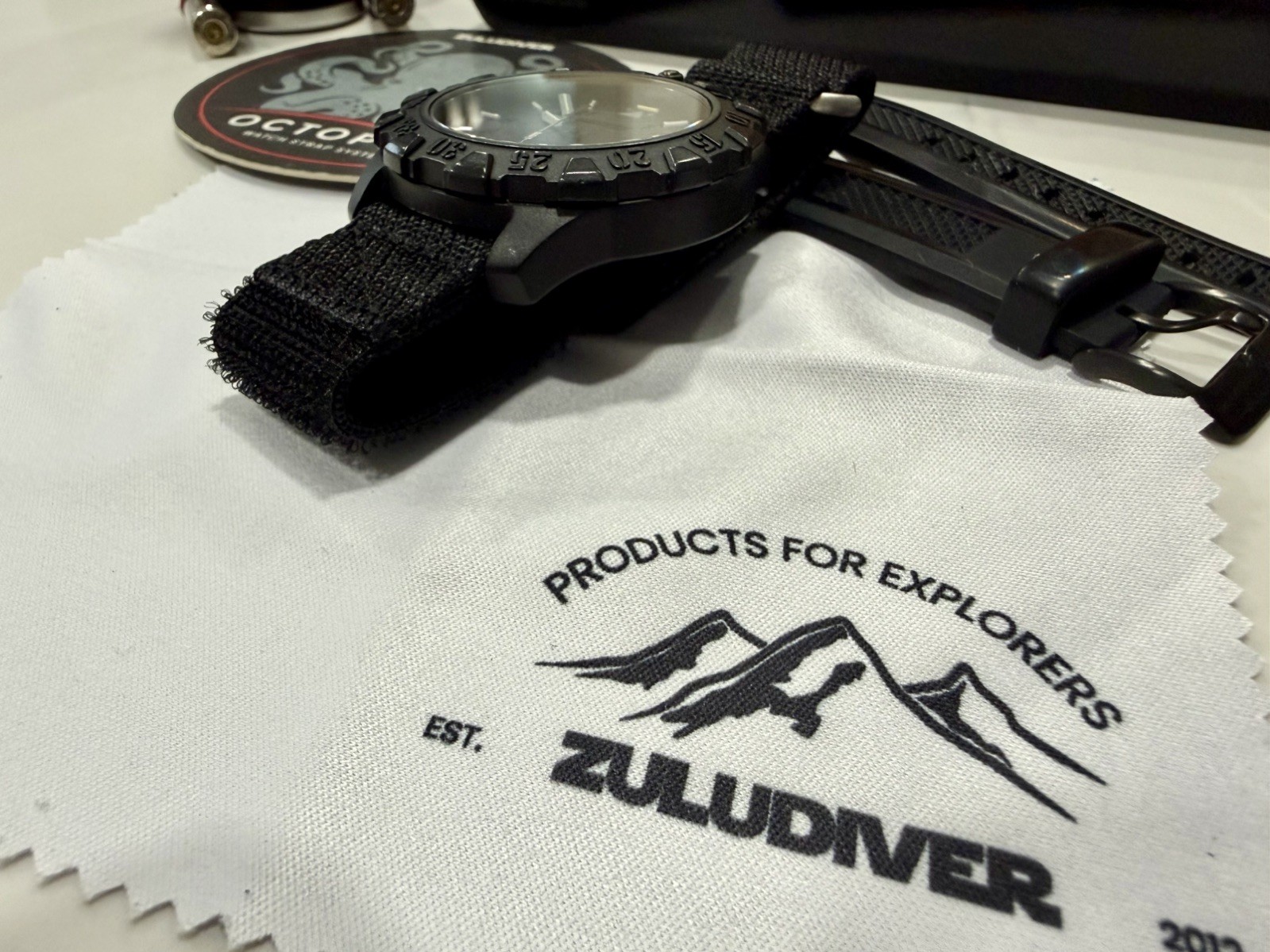 Isobrite Squadron MilSpec Zuludiver Auto Stealth Forged Carbon ISO1100 T100 45MM