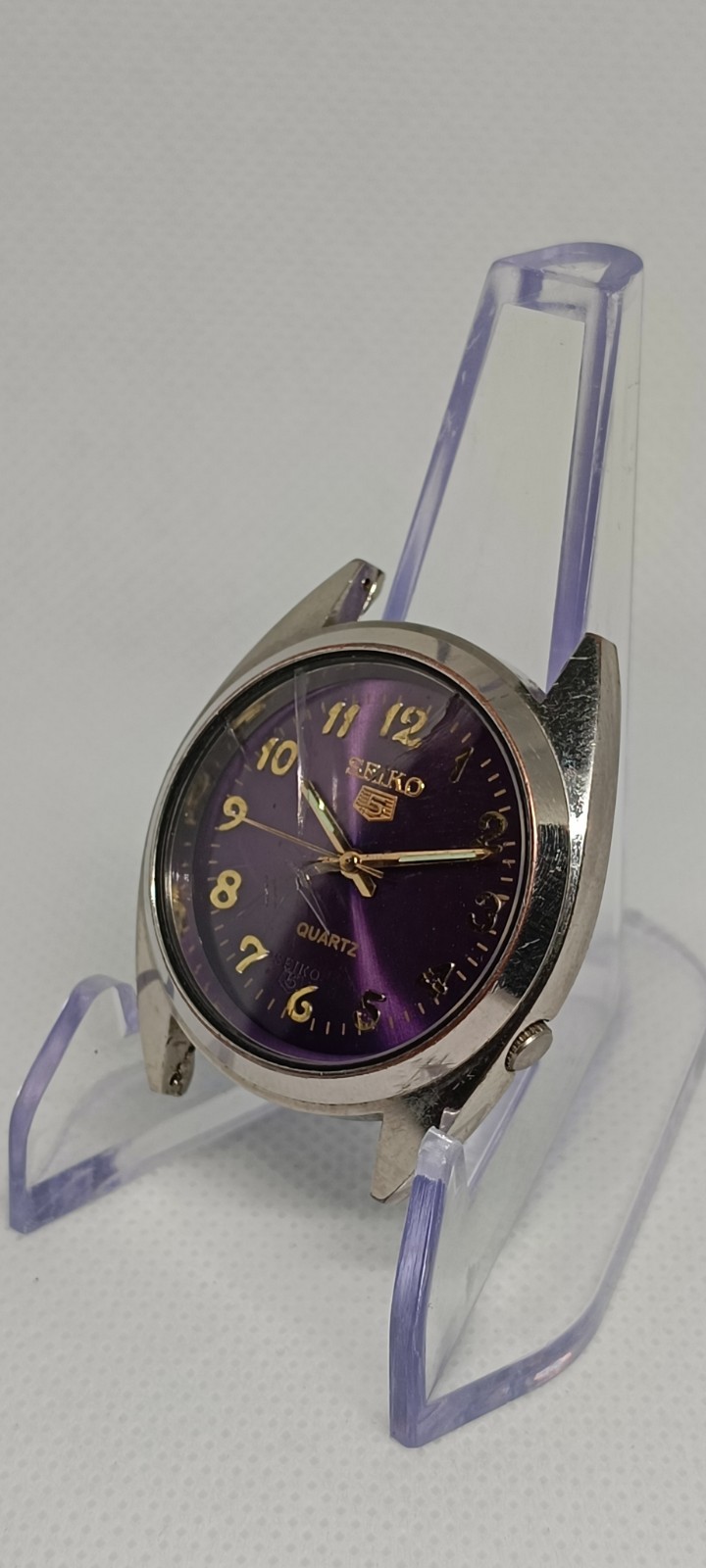 Vintage Seiko Quartz Wristwatch Purple Dial–Running– Cracked – For Repair /Parts