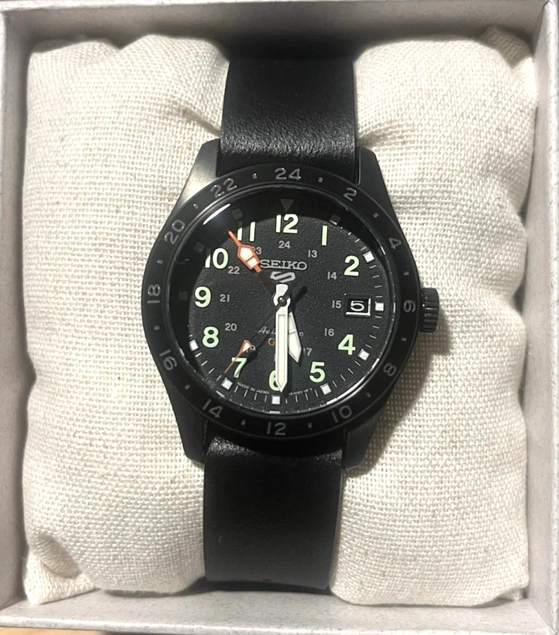 Seiko 5 Sports GMT SSK025 Men’s Automatic Black Dial Leather Nato Strap Watch