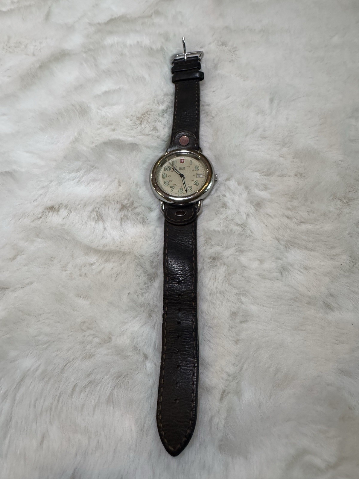 Swiss Army Swiss Made Analog Date White Dial 35mm dark brown Leather 330ft
