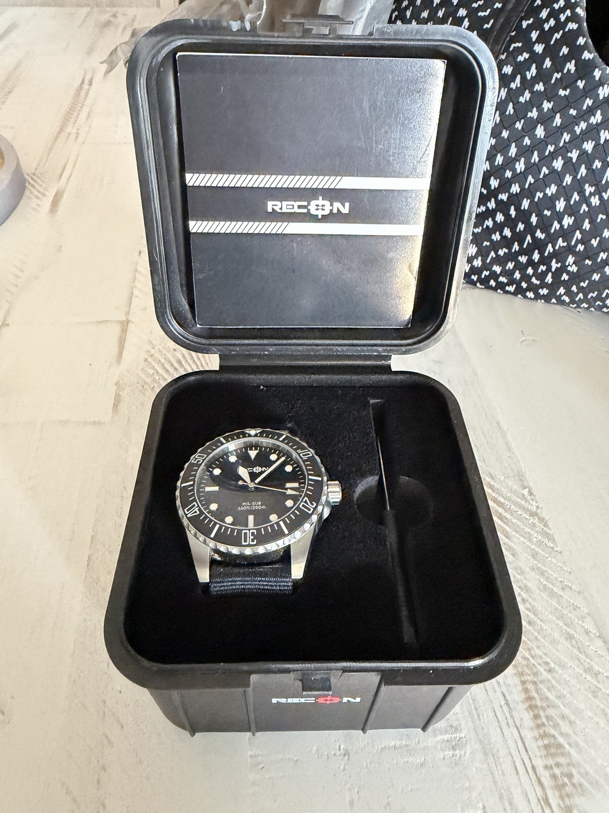 Used Recon Dive Watch Watch Never In Water Mint Condition With A New Battery