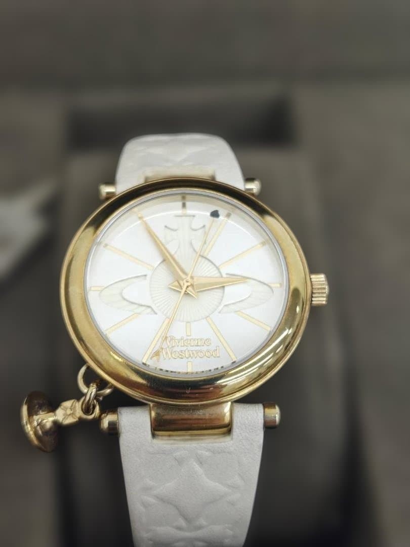 Working Item with Box Vivienne Westwood Watch VV006WHWH