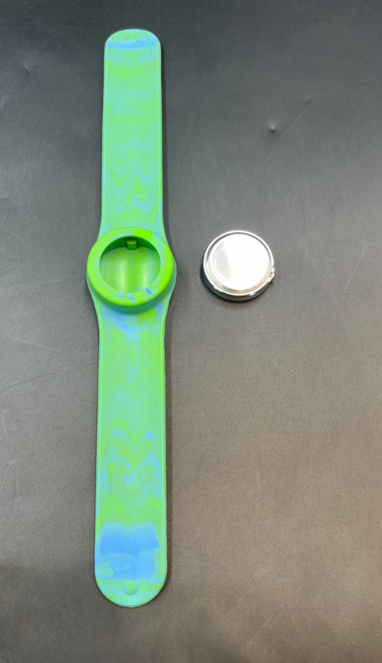 Slap Time Bracelet Green Quartz Watch with Blue/Green Silicone Band -New Battery
